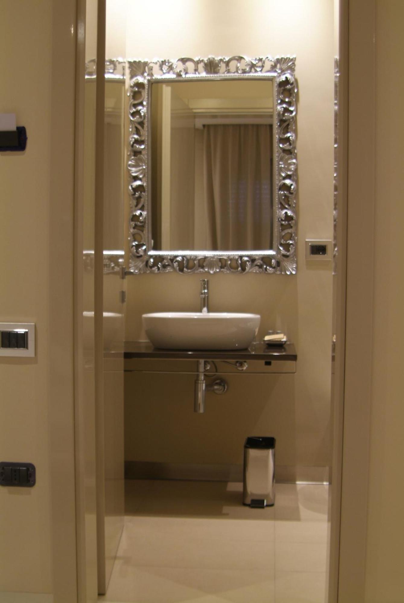 B&Beach Cagliari Guest House Екстер'єр фото