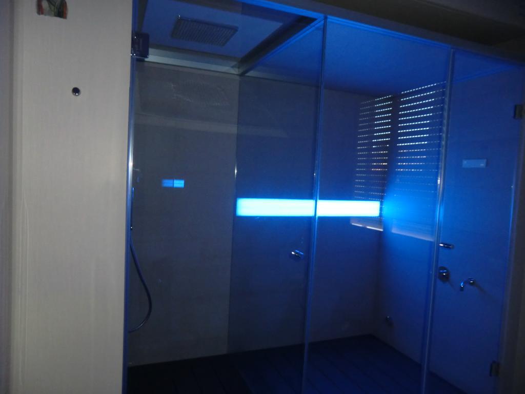 B&Beach Cagliari Guest House Екстер'єр фото