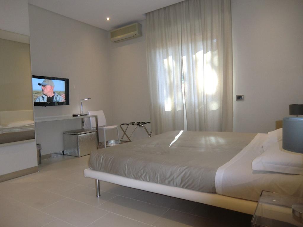 B&Beach Cagliari Guest House Номер фото