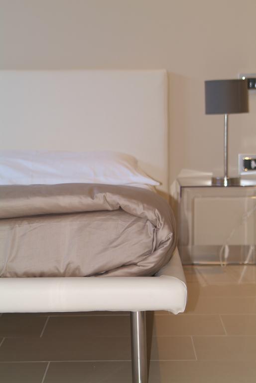 B&Beach Cagliari Guest House Екстер'єр фото
