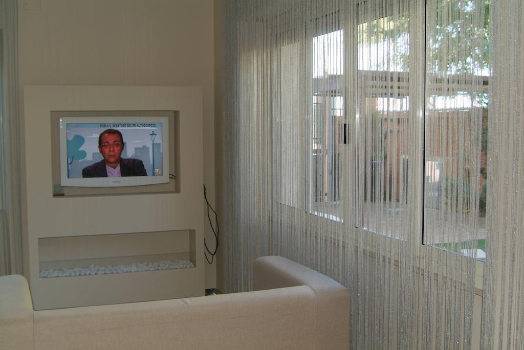 B&Beach Cagliari Guest House Екстер'єр фото