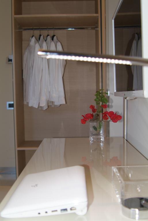 B&Beach Cagliari Guest House Номер фото