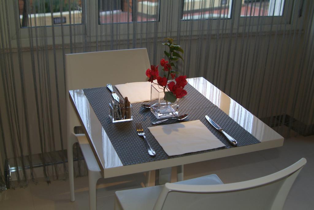 B&Beach Cagliari Guest House Екстер'єр фото