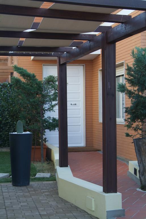 B&Beach Cagliari Guest House Екстер'єр фото