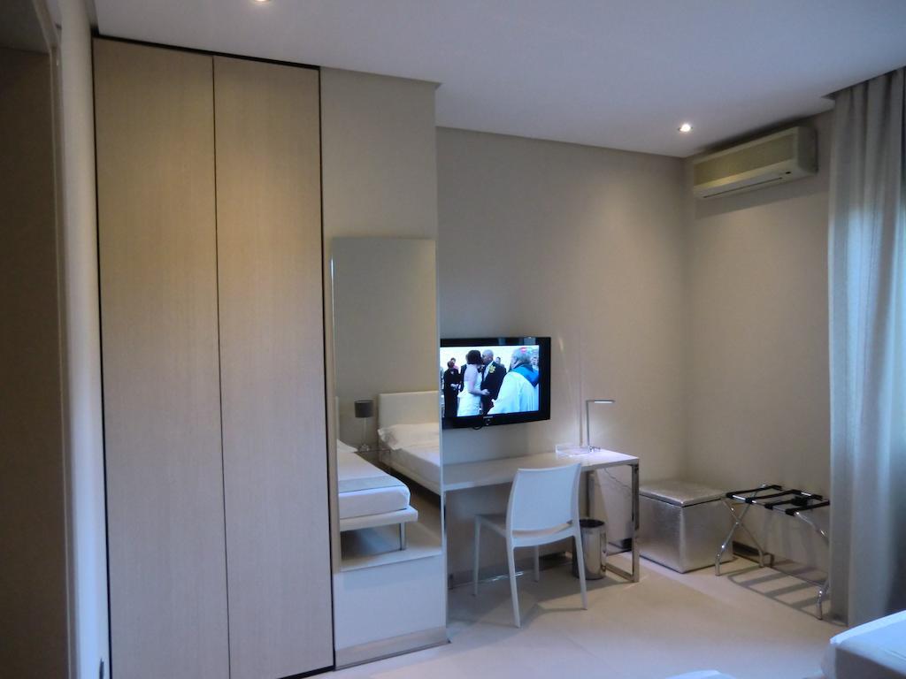 B&Beach Cagliari Guest House Номер фото