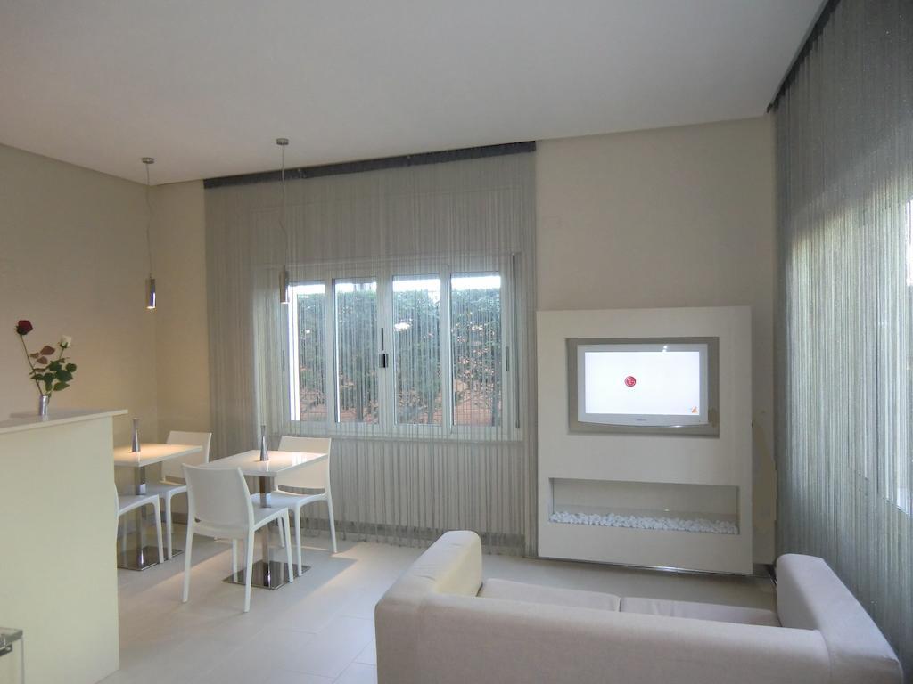 B&Beach Cagliari Guest House Екстер'єр фото